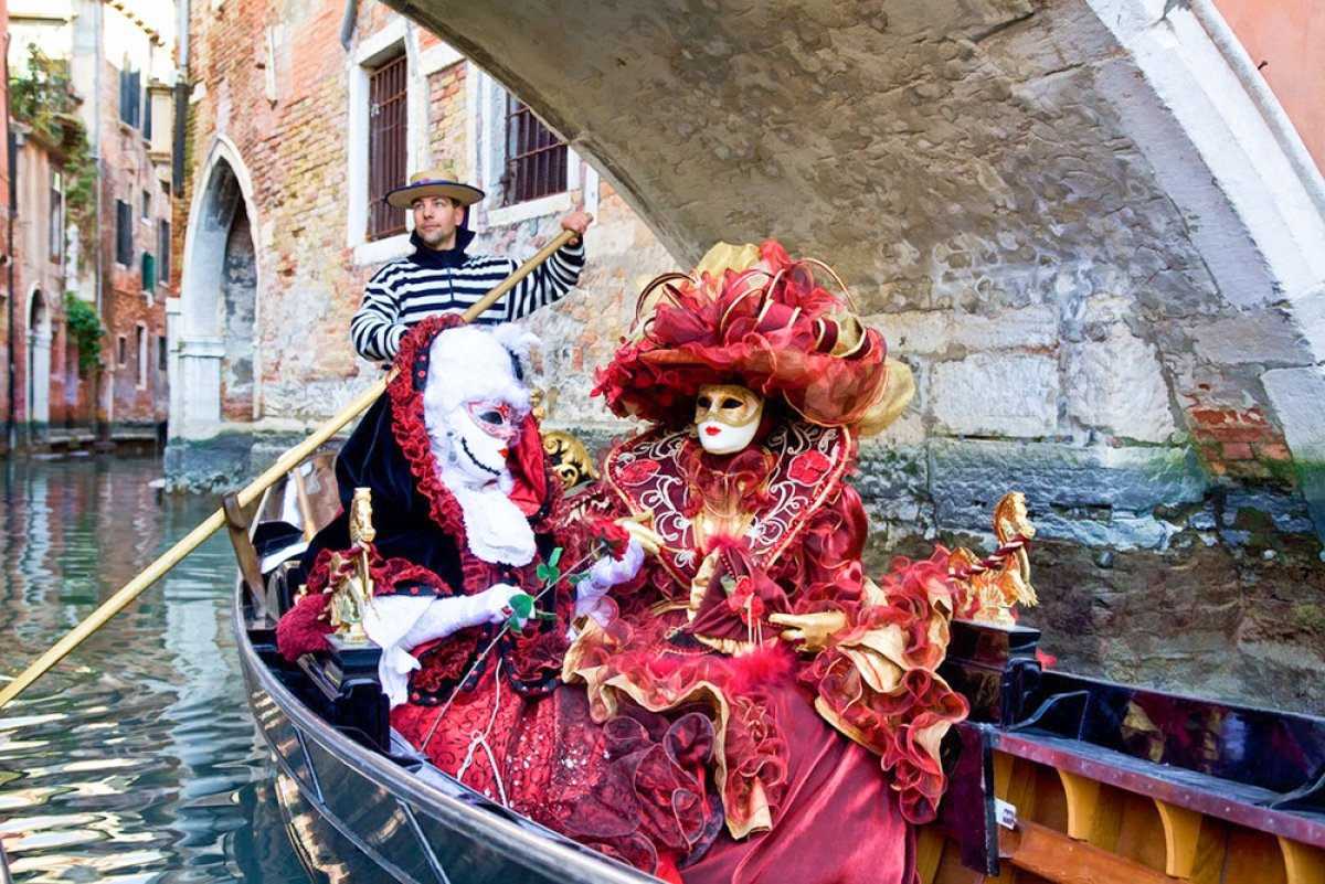 Carnavalul de la Veneția a revenit în forță