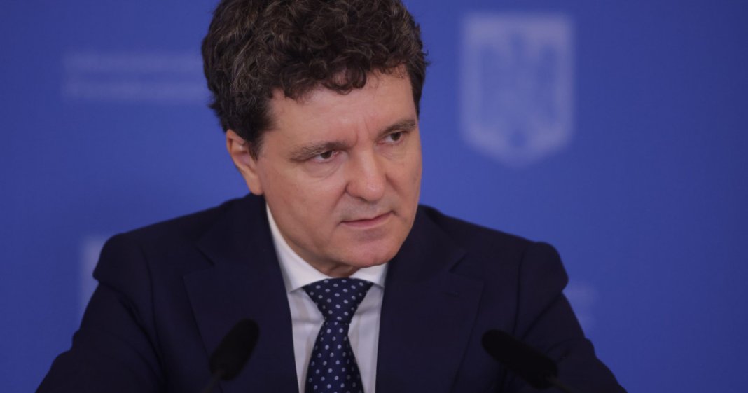 Nicușor Dan, în Le Monde, referitor la influența rusă în alegeri: Greu de probat; România nu dispune de o strategie eficientă împotriva dezinformării