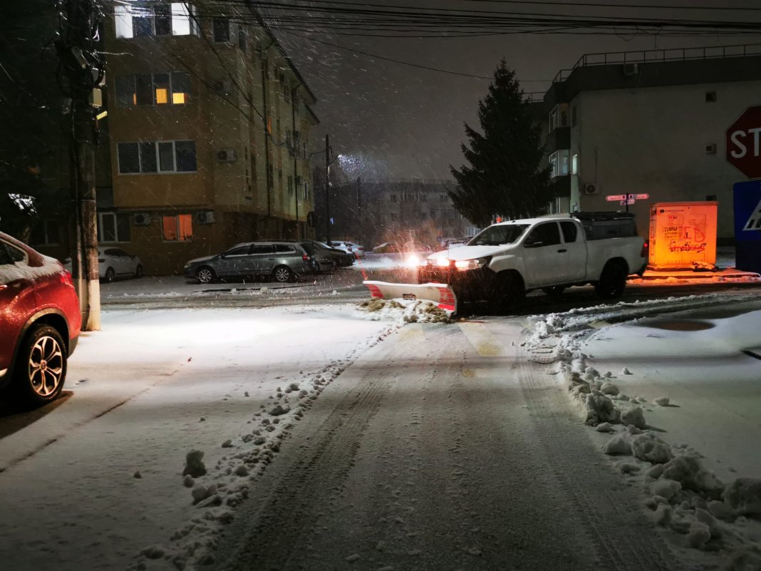 „Opțiune de generare a codului roșu” – Declarația conducerii ANM după inițierea alertului meteo de viscol