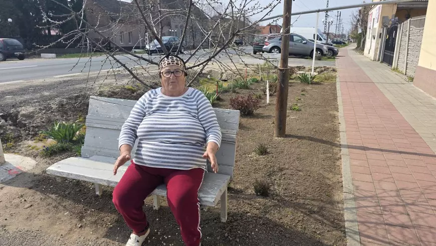 Prima localitate din România în care locuitorii se încălzesc cu apă geotermală: „Edilul ne-a transformat în prințese” Prima localitate din România în care locuitorii se încălzesc cu apă geotermală: „Edilul ne-a transformat în prințese”