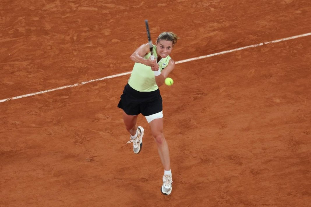 Maja Chwalinska, venind din calificări, este a doua finalistă la Roland Garros.