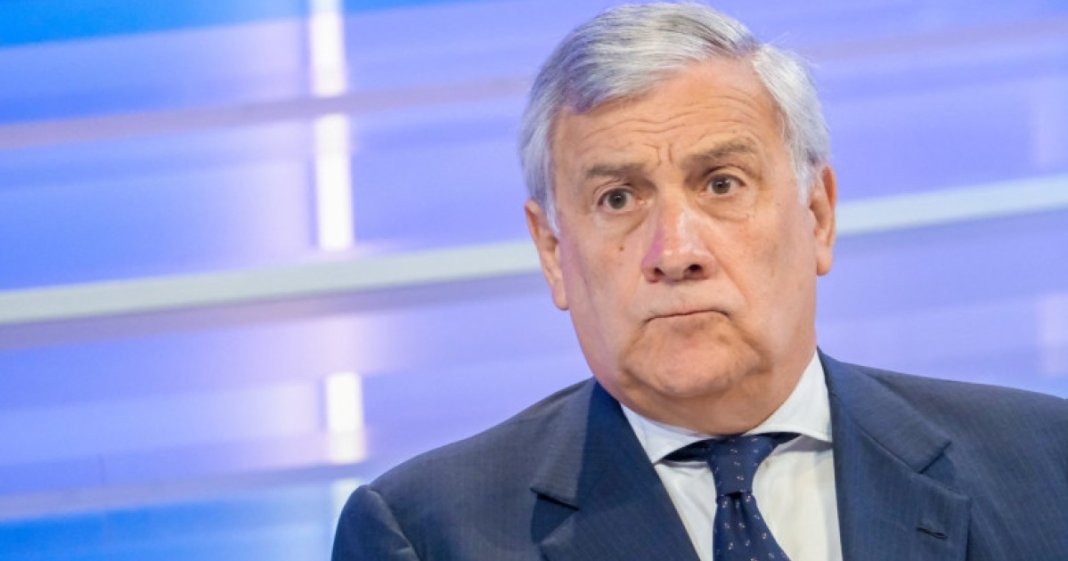 Italia plănuiește să ceară suspendarea Spaniei din Spațiul Schengen. Argumentația lui Antonio Tajani