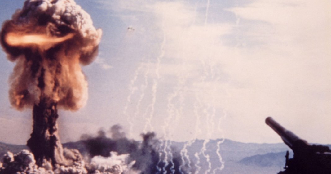 Leonid Sluţki semnalează că Rusia este gata să răspundă în mod simetric la utilizarea armelor nucleare...