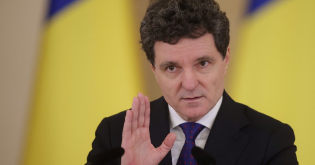 Nicușor Dan contestă ajustările PSD la legislația privind decarbonizarea: „Voi examina cu cea mai mare...